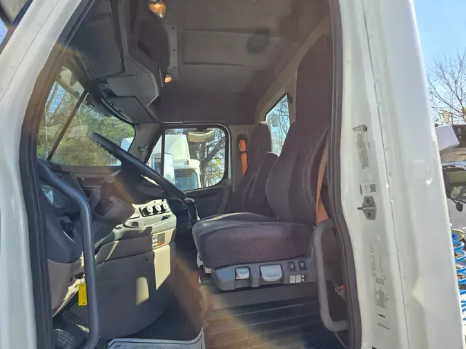 2018 FREIGHTLINER/MERCEDES CASCADIA 125