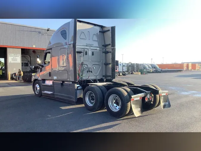 2024 Freightliner Cascadia 1267375c0842d5396ed625c1dbea34ae545