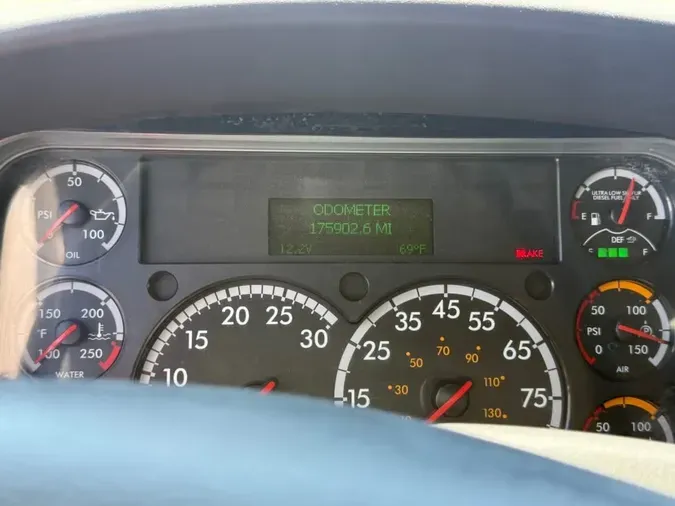 2019 FREIGHTLINER M2 106