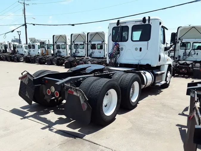 2018 FREIGHTLINER/MERCEDES CASCADIA 125