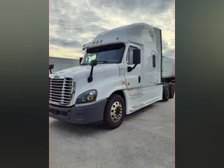 2019 FREIGHTLINER/MERCEDES CASCADIA 125