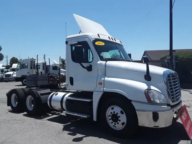 2018 FREIGHTLINER/MERCEDES NEW CASCADIA 126