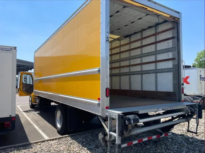 2019 Freightliner Business Class M2 106