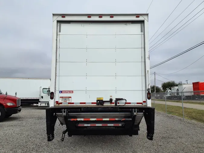 2018 FREIGHTLINER/MERCEDES M2 106