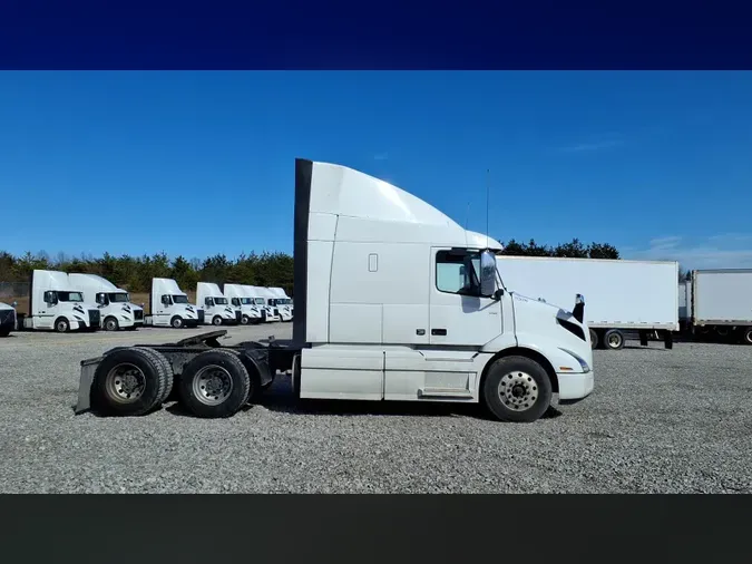 2020 Volvo VNR64T640
