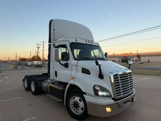 2017 FREIGHTLINER/MERCEDES CASCADIA 11373851a25a7c7755822a333d0b290b8eb