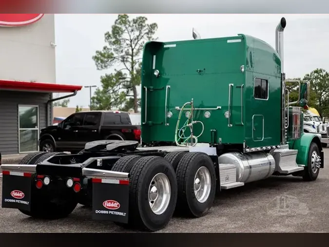 2024 PETERBILT 389