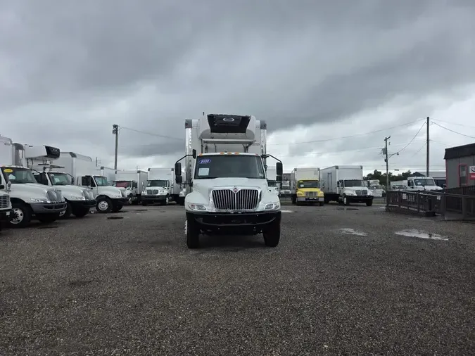 2020 NAVISTAR INTERNATIONAL MV607 (4X2)