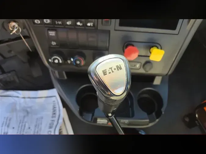 2018 INTERNATIONAL RH613