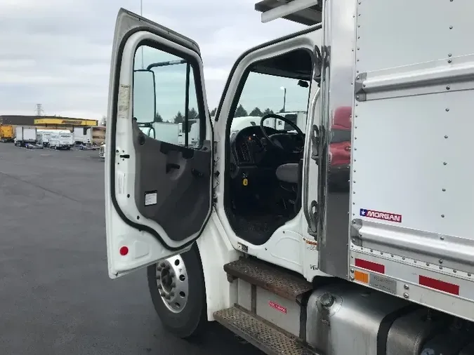 2019 Freightliner M2