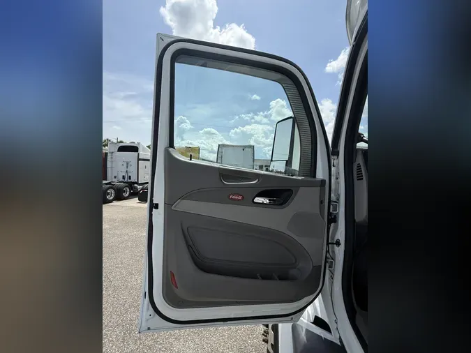2020 Peterbilt 579