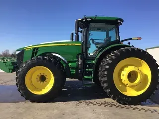 2020 JOHN DEERE 8320R