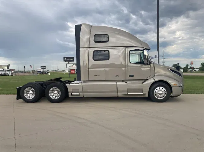 2020 Volvo VN
