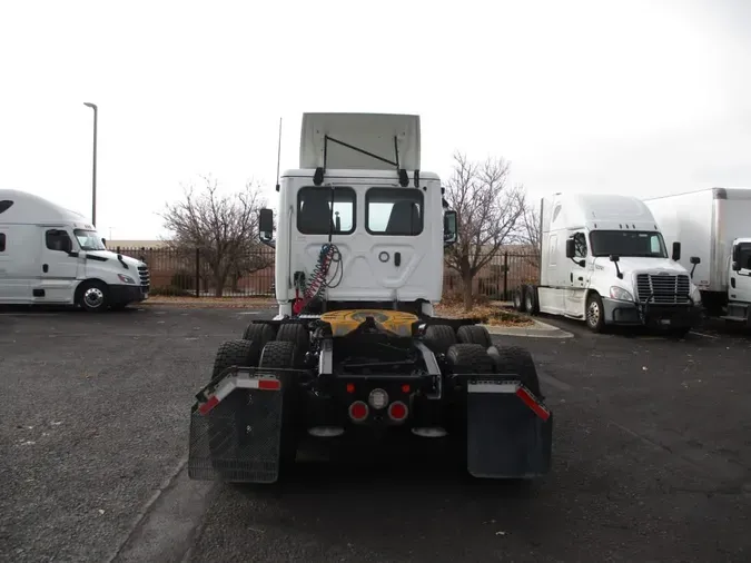 2019 FREIGHTLINER/MERCEDES NEW CASCADIA PX12664
