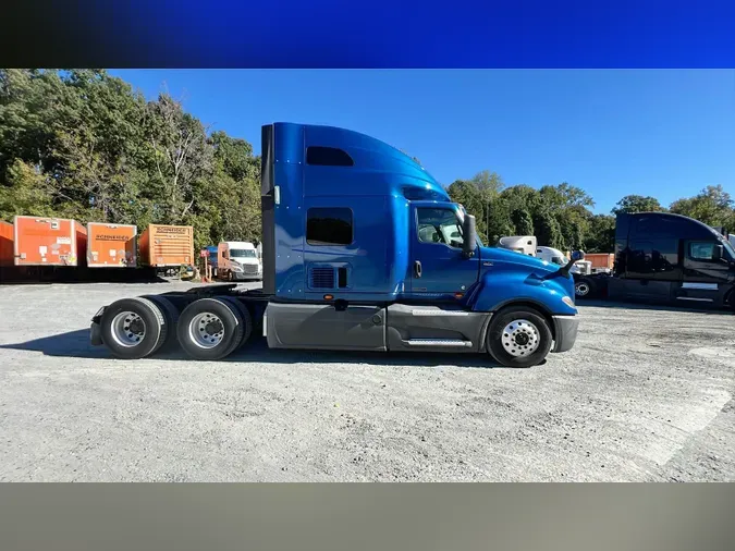 2022 International LT625