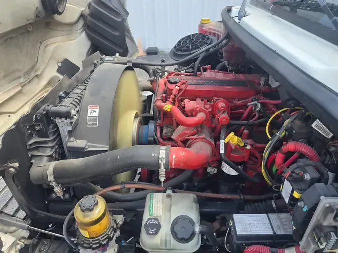 2020 FREIGHTLINER/MERCEDES M2 106