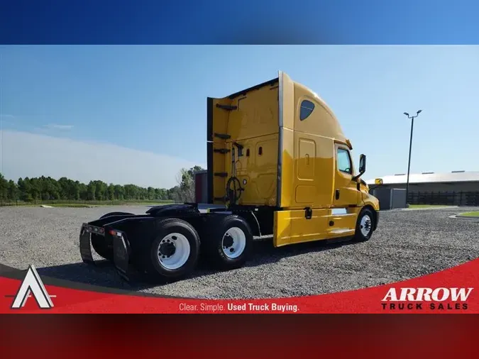2020 FREIGHTLINER CA126