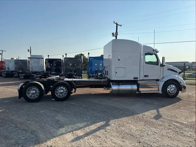 2023 Peterbilt 579