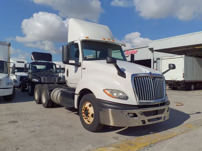 2018 NAVISTAR INTERNATIONAL LT625 DAYCAB T/A