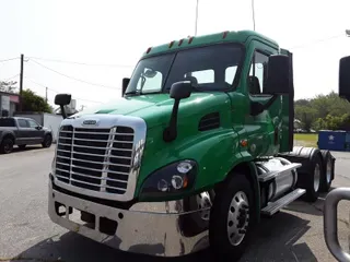 2017 Freightliner CASCADIA 113