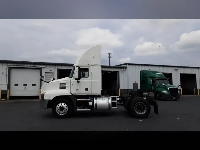 2020 Mack Anthem739b0ec886d858a310171ba9439438c7