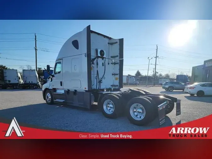 2020 FREIGHTLINER CA126