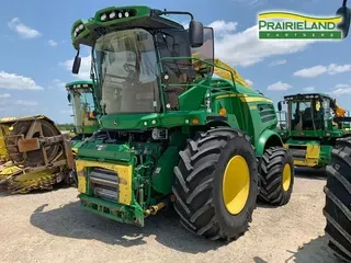 2017 John Deere 8700
