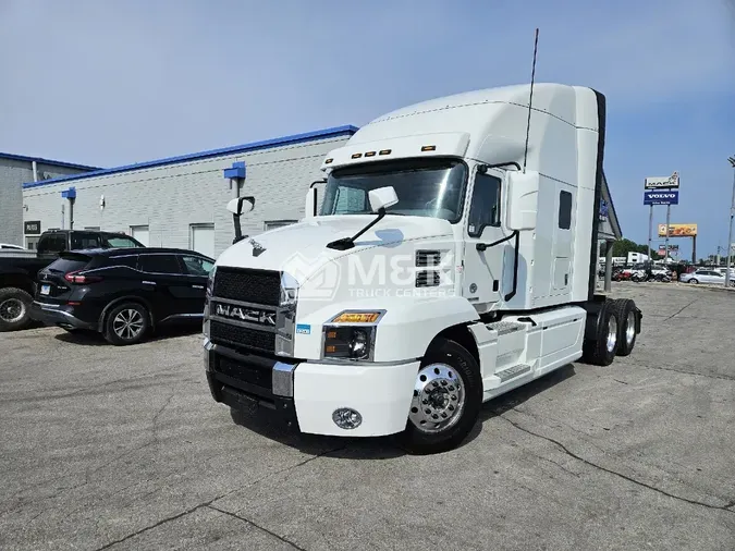 2022 MACK Anthem73a22686afba5158a546e95b162db78b