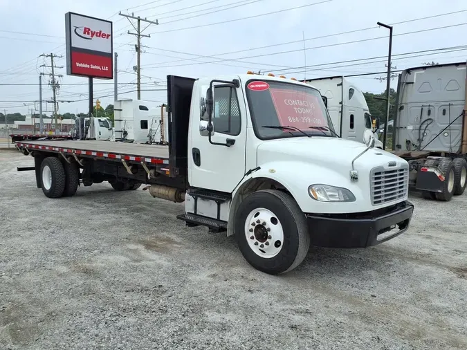 2017 FREIGHTLINER M2 106