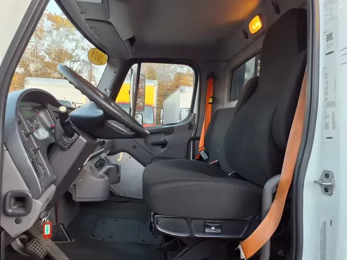 2019 FREIGHTLINER/MERCEDES M2 10673a2eec0944956b61e41aa2f0a6b94b7