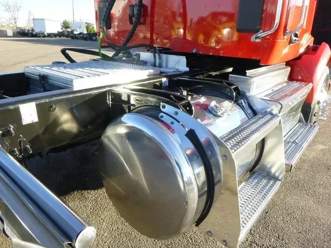 2020 Peterbilt 57973a4b2f75e305055ad31f8b713e4238f