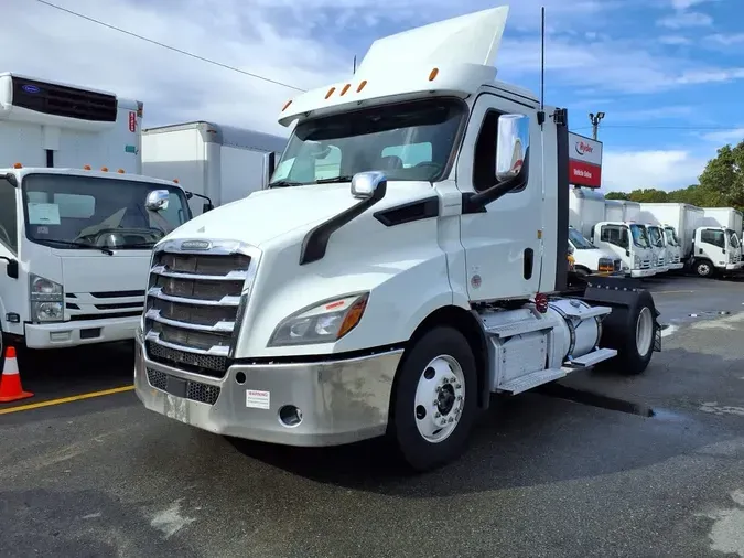 2020 FREIGHTLINER/MERCEDES NEW CASCADIA 11673a74cb260ebb1c042f1f6fe8a593775