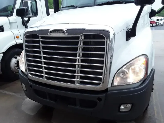 2019 FREIGHTLINER CASCADIA 125