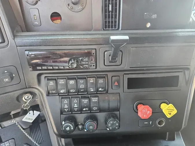 2019 NAVISTAR INTERNATIONAL LT625 SLPR CAB73ac4f15244a8c52f91085fe2dc33c2d