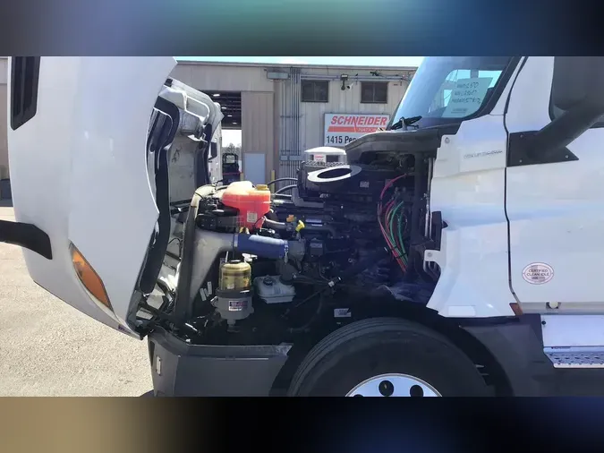 2020 Freightliner Cascadia 126