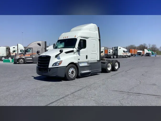 2021 Freightliner Cascadia 12673b0284b42680a36418eeeb532f34d82