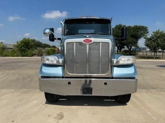 2022 Peterbilt 567