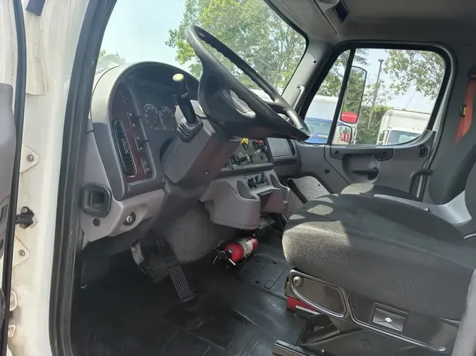 2019 FREIGHTLINER/MERCEDES M2 10673b4e7534bf4895ed4494f7a78ed1b03