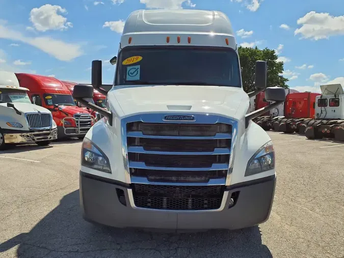 2019 FREIGHTLINER NEW CASCADIA PX12664