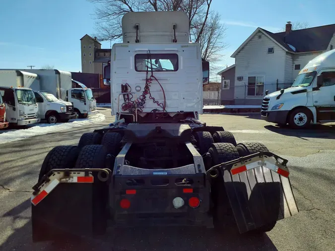 2019 VOLVO VNL