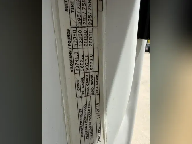 2020 Peterbilt 57973beb4d8f2abe32b19e17f6653e11de1