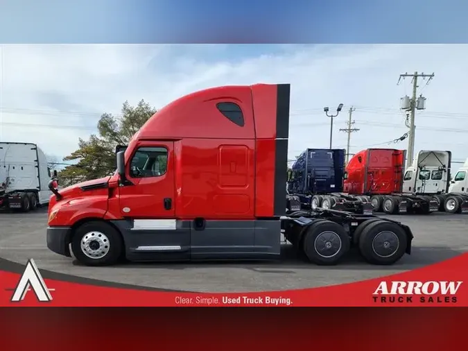 2021 FREIGHTLINER CA126