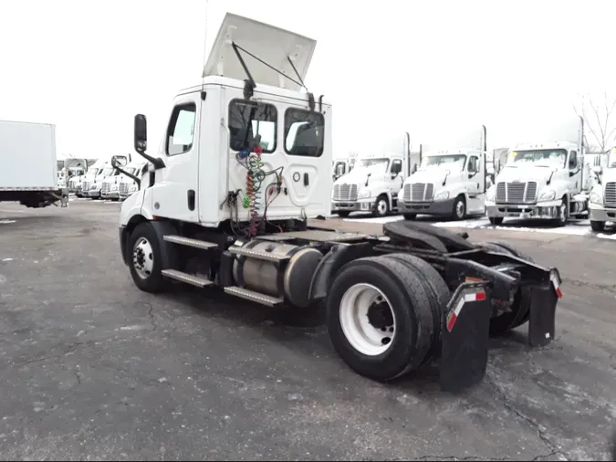 2020 FREIGHTLINER/MERCEDES NEW CASCADIA 116