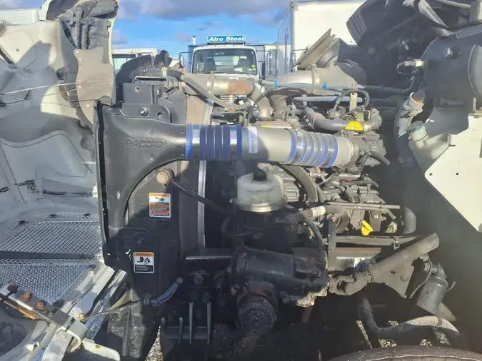 2019 KENWORTH TRUCKS T37073cd74f70fcb2186043e0b616eabd0ca