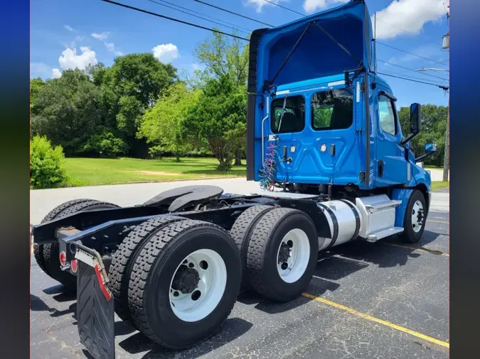 2019 FREIGHTLINER NEW CASCADIA PX12664