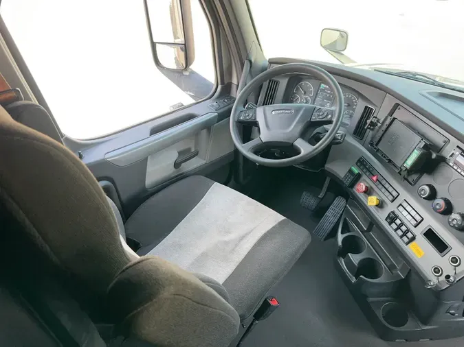 2021 Freightliner Cascadia