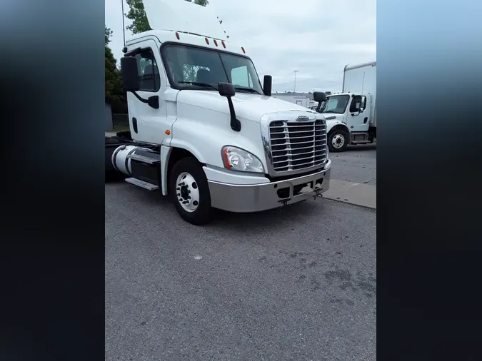 2018 FREIGHTLINER/MERCEDES CASCADIA 125