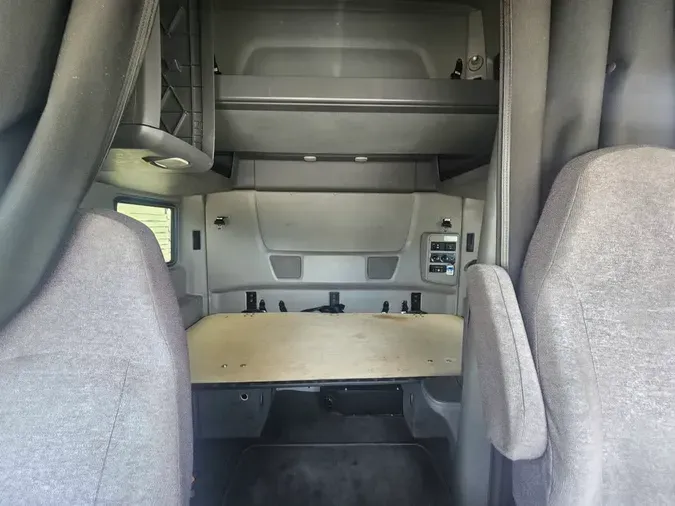2020 NAVISTAR INTERNATIONAL LT625 SLPR CAB