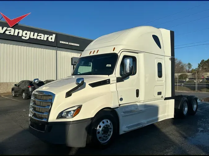 2019 Freightliner Cascadia 126