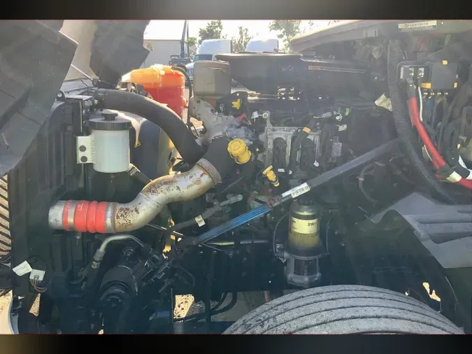 2023 INT LT625 6x4